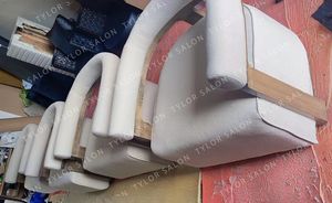 Sofa <span class=keywords><strong>de</strong></span> meubles créatifs tuftés rembourrés base en bois <span class=keywords><strong>de</strong></span> frêne massif pour chambre à coucher, <span class=keywords><strong>salon</strong></span> - Product Image 2