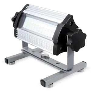 Lámpara LED recargable para acampar con fuerte soporte magnético Cuerpo de aluminio duradero para uso en exteriores