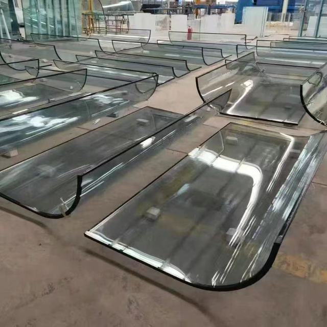 Guangdong Factory High-Strength J-Shaped Curved Tempered Glass for Building Curtain Wall Decoration for Hospital Bathroom Use