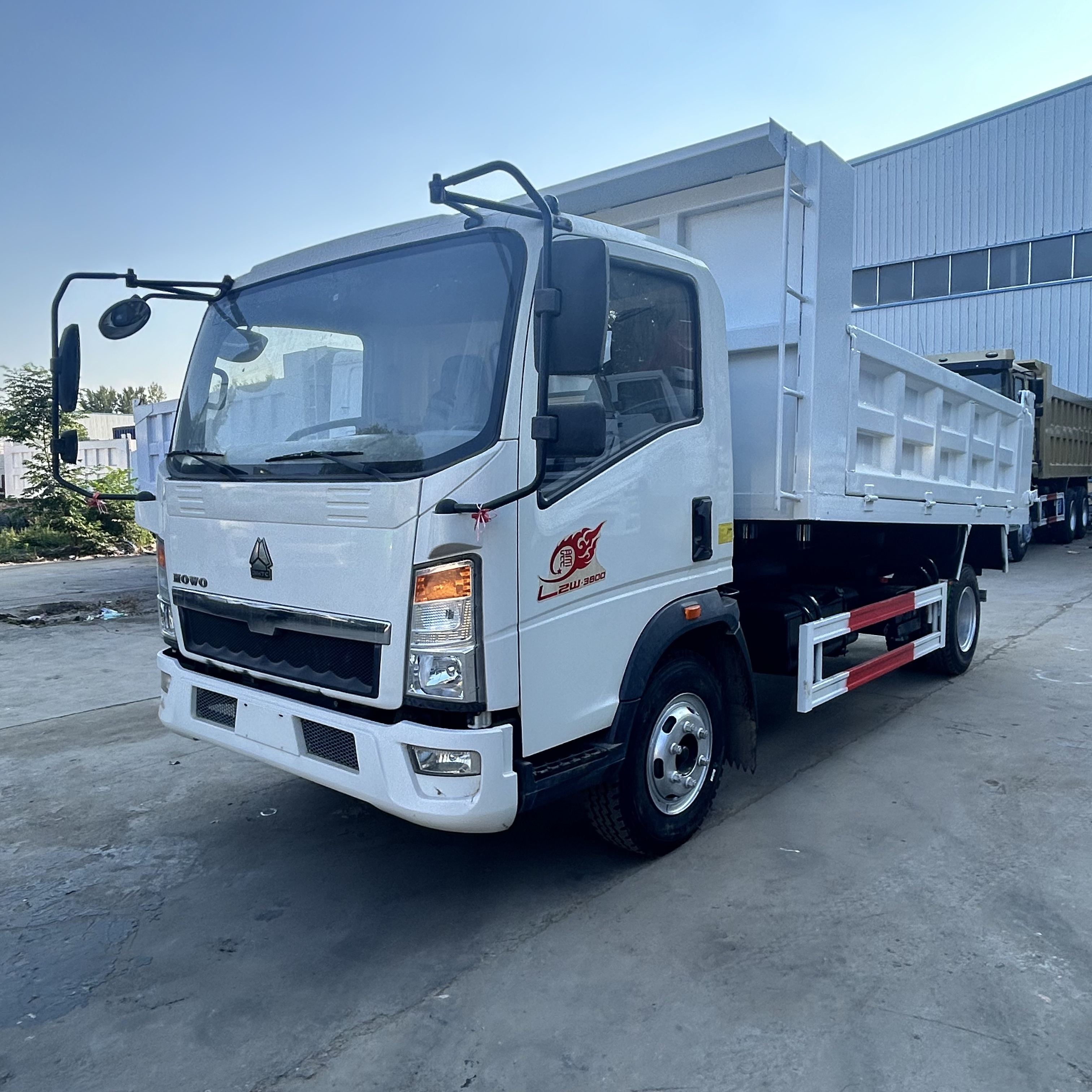Высокая грузоподъемность SINOTRUK HOWO 4x2 мини-самосвал 6-колесный дизайн Заводская цена состояние ODM/OEM поддержка