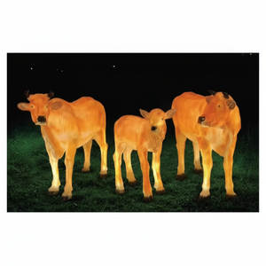 Sculpture lumineuse 3D en forme de bœuf jaune pour jardin, parc, aménagement paysager, en résine et fibre de verre. - Product Image 1