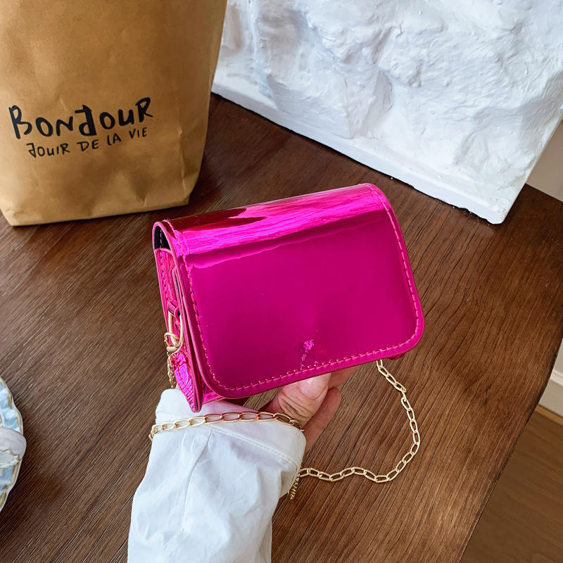 537 กุหลาบแดง