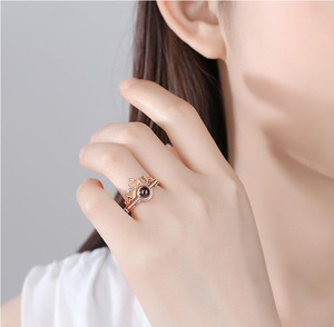 Anillo de Proyección Te Amo en 100 Idiomas |   Conjunto de Anillos Ajustables en Forma de Corazón para Parejas - Product Image 6