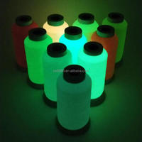 Fil à broder rose 100% polyester luminescent qui brille dans le noir 150D/2, écologique et résistant à l'abrasion