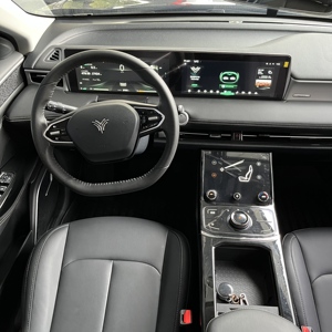 ภายในสีอ่อนของรถยนต์ SUV พลังงานไฟฟ้าล้วน U Pure ปี <span class=keywords><strong>2023</strong></span> |   ระยะทางวิ่ง 401/501 กม. มอเตอร์ 120 กิโลวัตต์ ชาร์จเร็ว 0.5 ชม. ระบบอัตโนมัติ พวงมาลัยซ้าย รถยนต์ไฟฟ้าขนาดกะทัดรัดสำหรับครอบครัว - Product Image 6