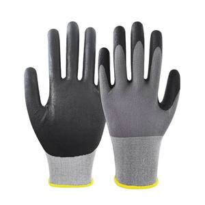 Gants en nylon et élasthanne enduits de nitrile avec bouts des doigts texturés pour utilisation sur écran tactile, gants de sécurité multi-usages antidérapants - Product Image 4