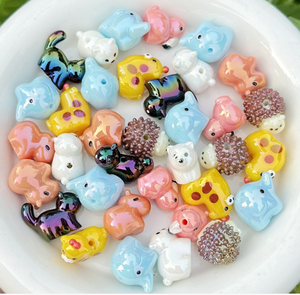 Perles focales en résine à grand trou, motif animaux 3D Kawaii (Capybara, Hérisson, Éléphant, Flamant rose, Ours polaire) pour la fabrication de stylos perlés et de décorations de pointe. Vente en gros. - Product Image 6