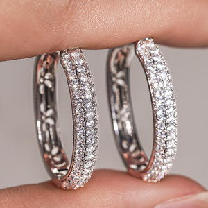 Anello in Oro Bianco E4860 con Diamante Taglio Brillante Rotondo Colore D Naturale Stile Classico Unisex - Product Image 5