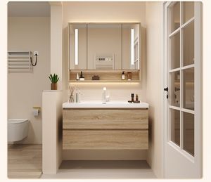Vasque de salle de bain de luxe en marbre veiné blanc et noir avec comptoir en pierre et crédence intégrée pour usage résidentiel - Product Image 1