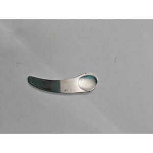 Cuillère à shilajit de luxe moderne, conçue pour une administration précise de compléments alimentaires, un essentiel pour le bien-être quotidien. - Product Image 3