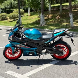 Moto sportive <span class=keywords><strong>Yamaha</strong></span> YZF-R3 321cc, bicylindre refroidi par liquide, démarrage électrique |   Équipé d'un système ABS |   Vitesse maximale de 180 km/h |   Suivi - Product Image 2