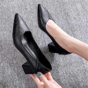 Chaussures de travail maman <span class=keywords><strong>femme</strong></span> <span class=keywords><strong>talon</strong></span> épais noir polyvalent petites chaussures en cuir confortable semelle souple hôtesse de l'air talons hauts - Product Image 2