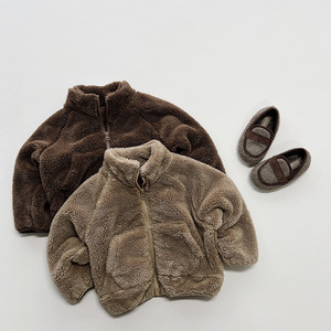 2025 hiver nouveau Style imprimé en peluche bébé <span class=keywords><strong>manteau</strong></span> pour garçons et filles décontracté forêt Style tout-match enfants vêtements hauts légers - Product Image 1
