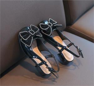 รองเท้าส้นเตี้ยประดับโบว์กำมะหยี่สีแดงเบอร์กันดีสำหรับเด็กผู้หญิง  รองเท้าเจ้าหญิงสำหรับงานแต่งงานและงานปาร์ตี้ - Product Image 6