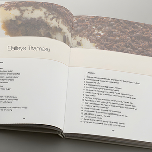 Vollfarbiges, individuelles <span class=keywords><strong>Backbuch</strong></span> mit geprägtem Logo, Hardcover aus Kartonmaterial, glänzende/matte Beschichtung, Offsetdruck. - Product Image 5