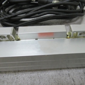 557660-06 LC183/100nm ML 740MM ลิเนียร์มิเตอร์ HEIDENHAIN ระบบอัตโนมัติสำหรับขาย ระยะวัด 740 มม. - Product Image 2