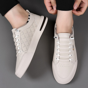 Men's <b>White</b> Lace-Up Sneakers Geometric Pattern Breathable Mesh Lining Rubber Outsole Round Toe Low <b>Heel</b> Walking Shoes - Product Image 4