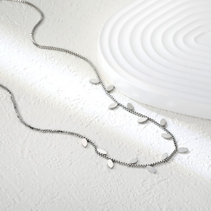 สร้อยคอจี้รูปใบไม้ทรงเรขาคณิต โซ่โลหะผสมสังกะสี ของขวัญเครื่องประดับแฟชั่นสตรี - Product Image 3