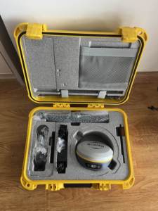 เครื่องรับสัญญาณ GPS GNSS รุ่น International Version South Insight V2 Palm RTK AR Stakeout พร้อมรหัสถาวรและซอฟต์แวร์ที่อัปเกรดได้ - Product Image 6