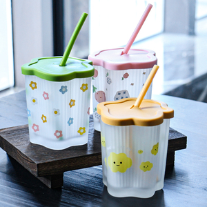 학교 사용자 정의 스타일 크리 에이 티브 귀여운 학생 유리 물병 뚜껑 짚 유리 음료 컵 - Product Image 4