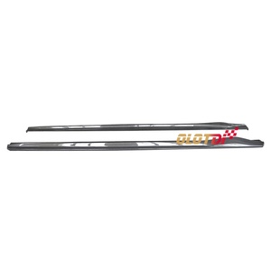 Extensions de jupes latérales en fibre de carbone style APM avec lèvre de spoiler pour Hyundai Genesis G70 2017-2020 - Product Image 1