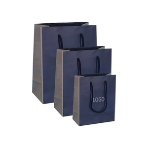 Bolsa de Papel de Regalo Personalizada al por Mayor, Bolsa de Regalo Reciclable de Cartón de Lujo con Asas de Cuerda - Product Image 3