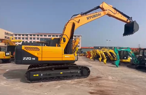 รถขุด220LC-9S ฮุนไดเกาหลีแบบมือสองขนาดใหญ่พร้อมชิ้นส่วนเครื่องยนต์หลัก - Product Image 3