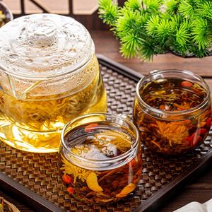 شاي أعشاب طبيعي للتخلص من السموم لصحة الكبد والاسترخاء - مُعزز بالكركديه وبذور الكاسيا |   أكياس شاي هرمية الشكل عالية الجودة 10 جرام * 20 كيس - Product Image 2