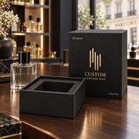 Boîte à couvercle rigide personnalisée avec logo A3321-K02, 10x10x14cm, insert en mousse surélevé, dorure mate, fermeture magnétique, pelliculage brillant
