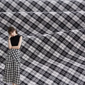 Tessuto <span class=keywords><strong>Seersucker</strong></span> 100% Cotone, Tessuto Crepe Tinto in Filo a Quadri per Abiti e Tutine da Bambina - Product Image 1