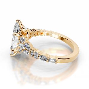 Anillo de Compromiso SGARIT Personalizado para Mujer, Oro Amarillo de 18K, Corte Marquesa, Diamante de Laboratorio con Diamantes Laterales, Estilo Clásico, Certificado IGI - Product Image 2