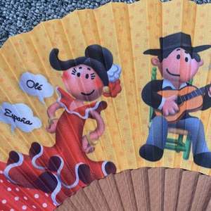 Elegante Abanico Plegable de Seda Blanca, Material de Bambú Ecológico, Venta al Por Mayor - Product Image 2