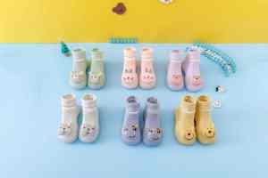 Scarpe per i <span class=keywords><strong>primi</strong></span> <span class=keywords><strong>passi</strong></span> dei bambini, tessuto lavorato a maglia traspirante, vestibilità comoda e traspirante, abbigliamento casual per tutti i giorni per ragazzi e ragazze - Product Image 2