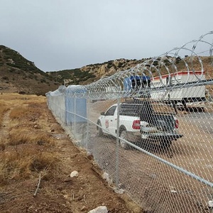 Alambre de púas de hierro para cercas, galvanizado electrolíticamente para máxima <span class=keywords><strong>defensa</strong></span> perimetral y protección del sitio - Product Image 5