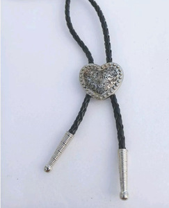 <span class=keywords><strong>Cravate</strong></span> <span class=keywords><strong>bolo</strong></span> personnalisée en alliage de diamant, style européen et américain, mode occidentale, avec boucle en cuir personnalisée - Product Image 2