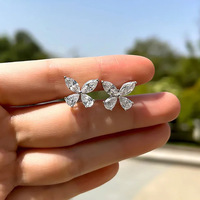 Kadınlar için Kübik Zirkonya Kelebek Küpe, 15mm, Beyaz Altın Kaplama Pirinç Zarif Mini Kelebek Kulak Çivileri, Beyaz Altın