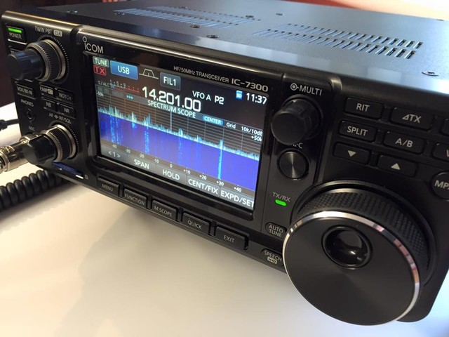 IC-7600 Base Radio HF 100W - Best HF Transceiver