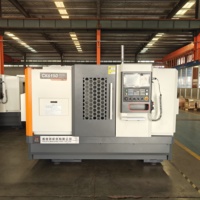 Tour CNC 6150 à double mandrin de 130 mm de grand diamètre, robuste, avec commande GSK, vendue directement par le fabricant, exportée en Europe toute l'année.