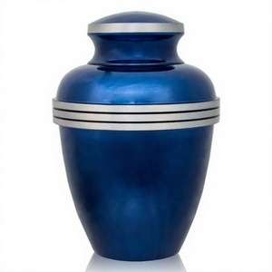 Elegante y Exclusiva Urna de Cremación de Aluminio Hecha a Mano para Hacer Homenaje a sus Seres Queridos con el Diseño de Axiom Home Accents Loved - Product Image 1