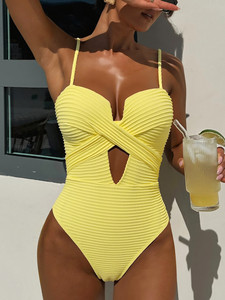 Costume da bagno intero da donna a costine con nodo frontale e cut-out, monokini modellante per il controllo della pancia, ideale per la spiaggia - Product Image 3