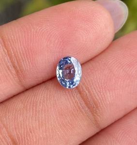 0.79 กะรัต 6.2 x 4.9 มม. |   ไพลินธรรมชาติ |   ไพลินแบบเม็ดเดี่ยว |   รูปทรงวงรี |   ไพลินเขียว - Product Image 1