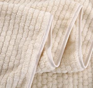 Serviette de visage personnalisée en microfibre super douce et à séchage rapide, absorbante et douce pour la peau, 35 * 75 cm - Product Image 4