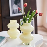 Vase en verre crème à base épaisse, style Art déco, minimaliste moderne, écologique, fait main, pour arrangement floral décoratif, décoration intérieure.