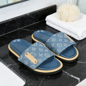 รองเท้าแตะดีไซน์เนอร์สุดหรู พรีเมียม สวมใส่สบาย ไม่ลื่น  สามารถปรับแต่งโลโก้ได้ เหมาะสำหรับใช้ในร่มและกลางแจ้ง - Product Image 2