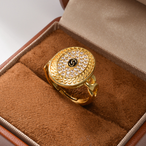 Bijou d'engagement personnalisable en cuivre plaqué or 18 carats avec zircon, gravé et poli, style antique populaire, pour femme, vente en gros - Product Image 4