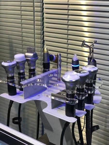 Appareil multifonctionnel de gestion de la peau et du cuir chevelu avec technologie de lifting du visage, de lissage des rides et d'hydratation - Product Image 5