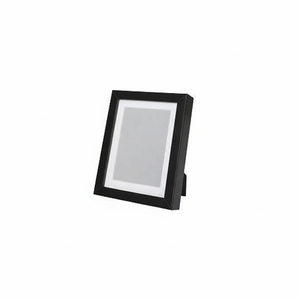 Elegante marco de fotos de metal hecho a mano, perfecto para espacios de vida modernos y presentación de imágenes con estilo. - Product Image 1