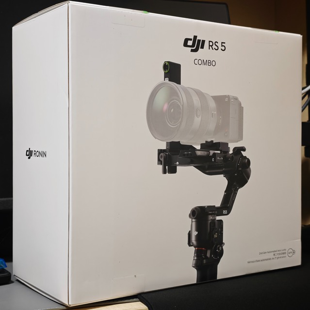 Ronin DS 5 Combo 6.6 LBS Payload Tap to Track Anything Professional 3-Axis Gimbal Stabilizer for DSLR and Mirrorless Cameras