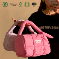 Pochette à maquillage matelassée en polyester, poignée souple, grande capacité, rose, organiseur de cosmétiques léger pour femmes et filles, logo personnalisé