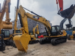 รถขุดไฮดรอลิก CAT 330D2L มือสอง 30 ตัน ของแท้จากญี่ปุ่น ยี่ห้อ Caterpillar พร้อมชั่วโมงการใช้งานต่ำ รุ่น 330D2L สำหรับงานก่อสร้าง - Product Image 2